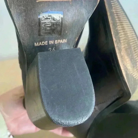 Jeffrey Campbell Side Zip Booties Size 36 - Picture 14 of 15